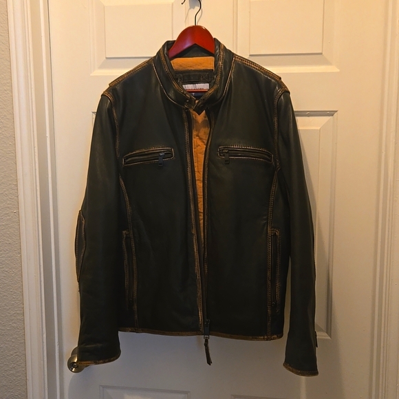 Leather jacket - Picture 1 of 3